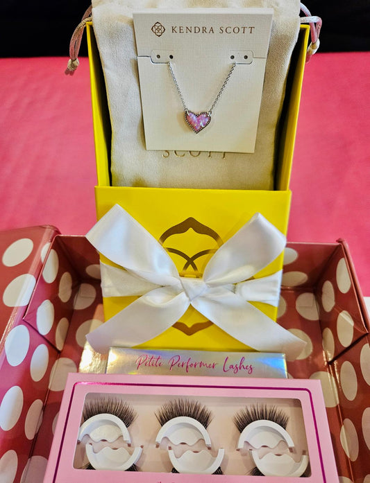 Pre Order Your Limited-Edition Kendra Scott Holiday Box (Only 50 Available)