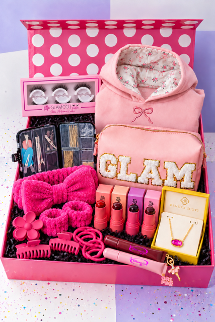 #1 Preorder Now! The Ultimate Holiday Glam Box 🎀