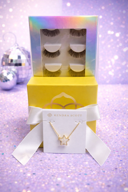 Exclusive Kendra Scott Jae Star Necklace and Lash Bundle